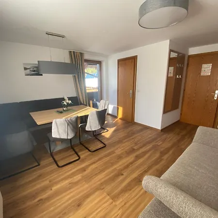 Alpenrose Apartment Spiss